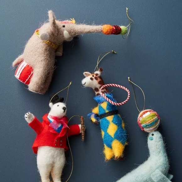 NWT Anthropologie Miss Bumbles Circus Fun Elephant Ornament Rare Out of Stock - Picture 9 of 10